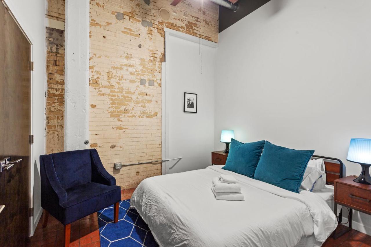 Frontdesk Historic Kcy Flats With Rooftop Deck Kansas City Exterior foto